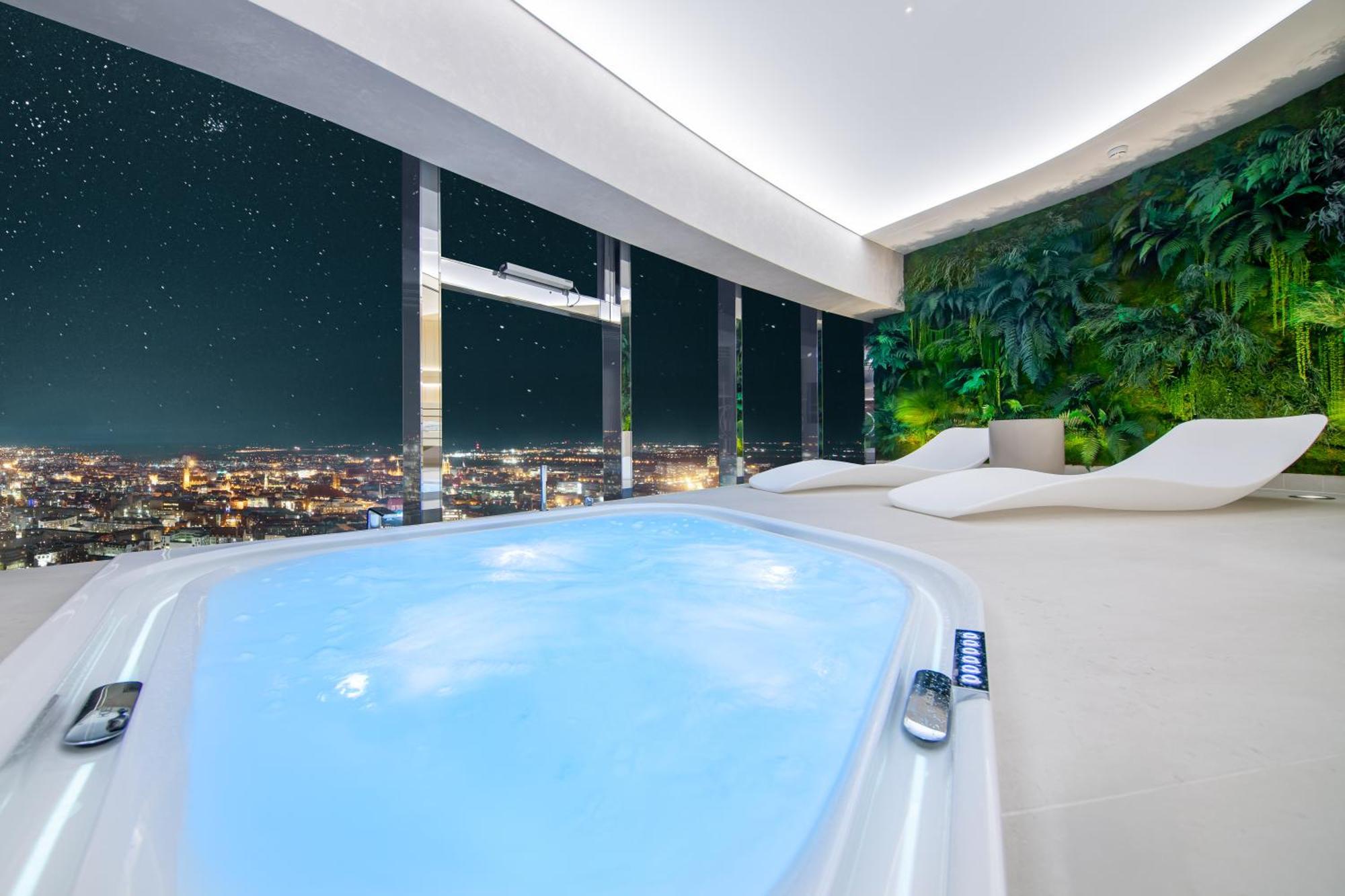 Sky Tower - 48 Pietro Penthousy Z Prywatna - Adult Only